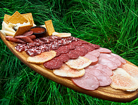 Мясное и сырное братство